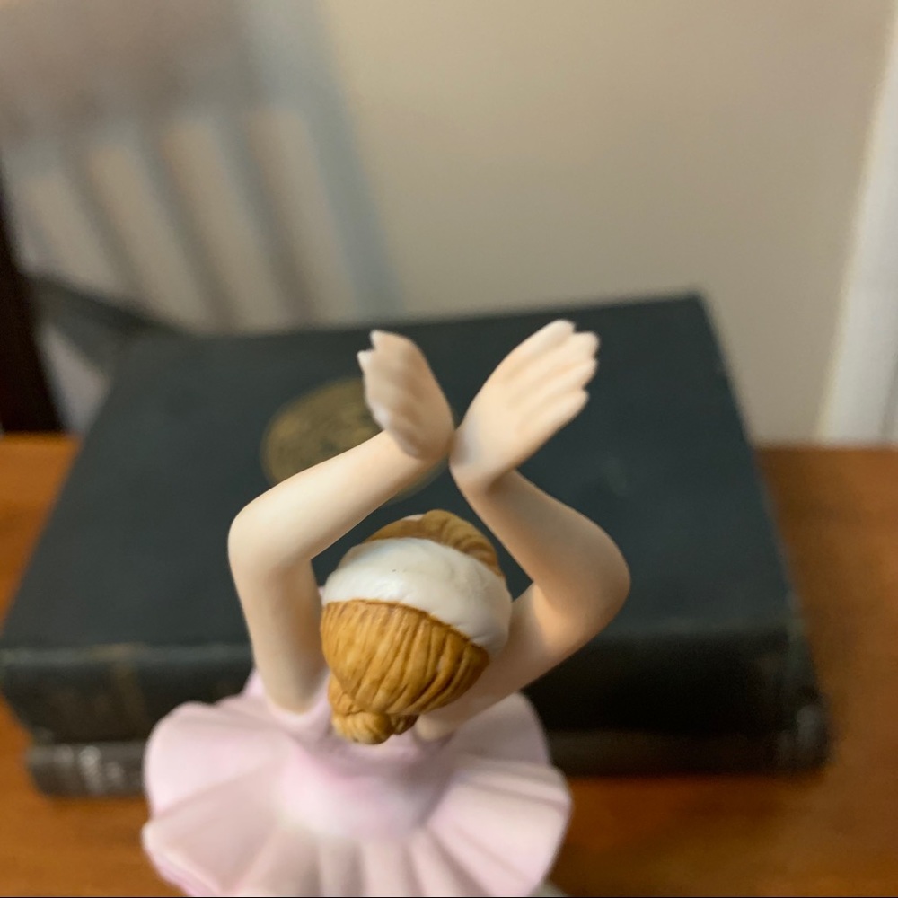 Musical ballerina ceramic figurine works, pretty - Picture 8 of 12